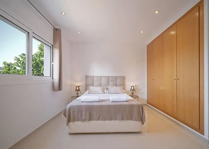 Vila Romeo Cerca De La Playa De Talamanca E Ibiza *