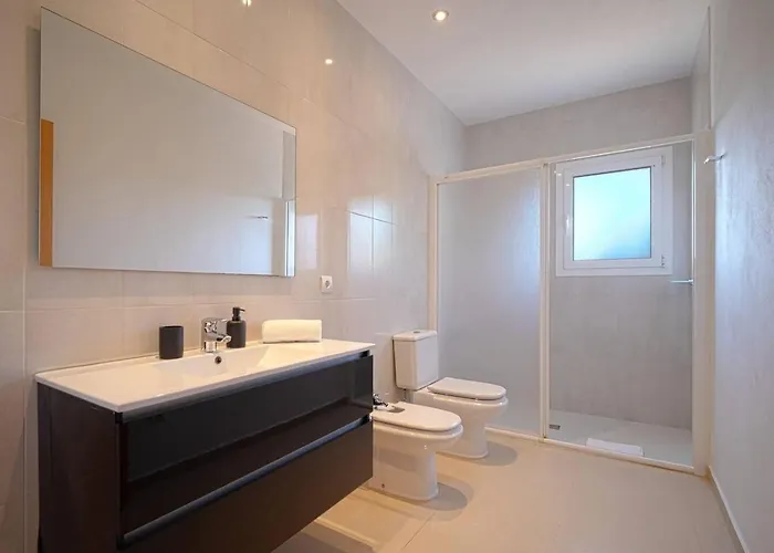 Vila Romeo Cerca De La Playa De Talamanca E Ibiza *