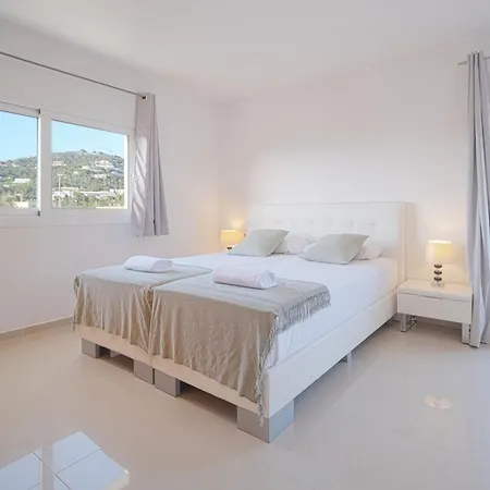 Inibiza - Romeo Vila