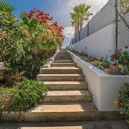 Romeo Cerca De La Playa De Talamanca E Ibiza * Santa Eularia des Riu
