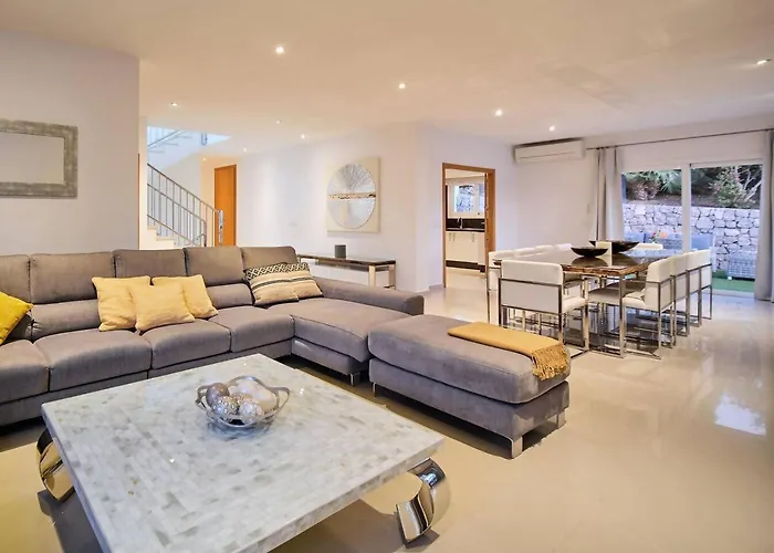 Romeo Cerca De La Playa De Talamanca E Ibiza * Santa Eularia des Riu