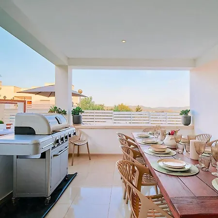 Romeo Cerca De La Playa De Talamanca E Ibiza * Santa Eulária des Riu