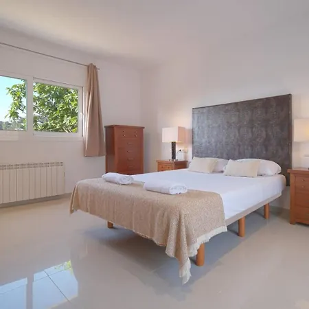 Romeo Cerca De La Playa De Talamanca E Ibiza Santa Eulária des Riu